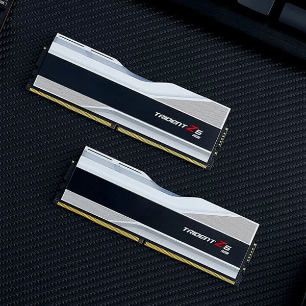 G.Skill Trident Z5 RGB 32GB(16GBx2) DDR5 7200MHz Ram (Metallic Silver)